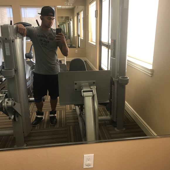 Meet your Posher, Jonathan - Picture 1 of 1